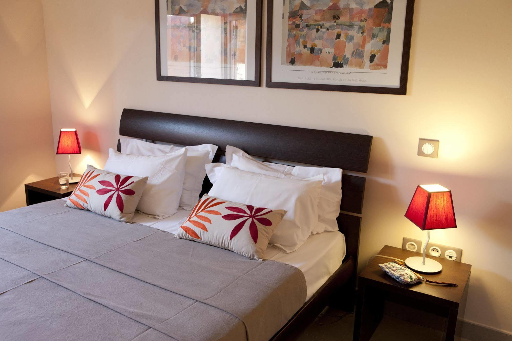 Aparthotel Mas De Valrugues Holifrance Saint-Rémy-de-Provence Exteriér fotografie